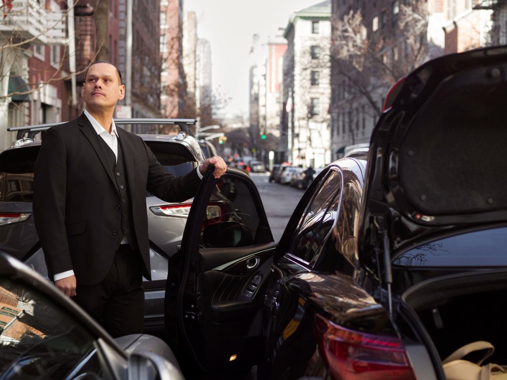 Make Your Holiday Extra Special with Luxury Chauffeur Hire