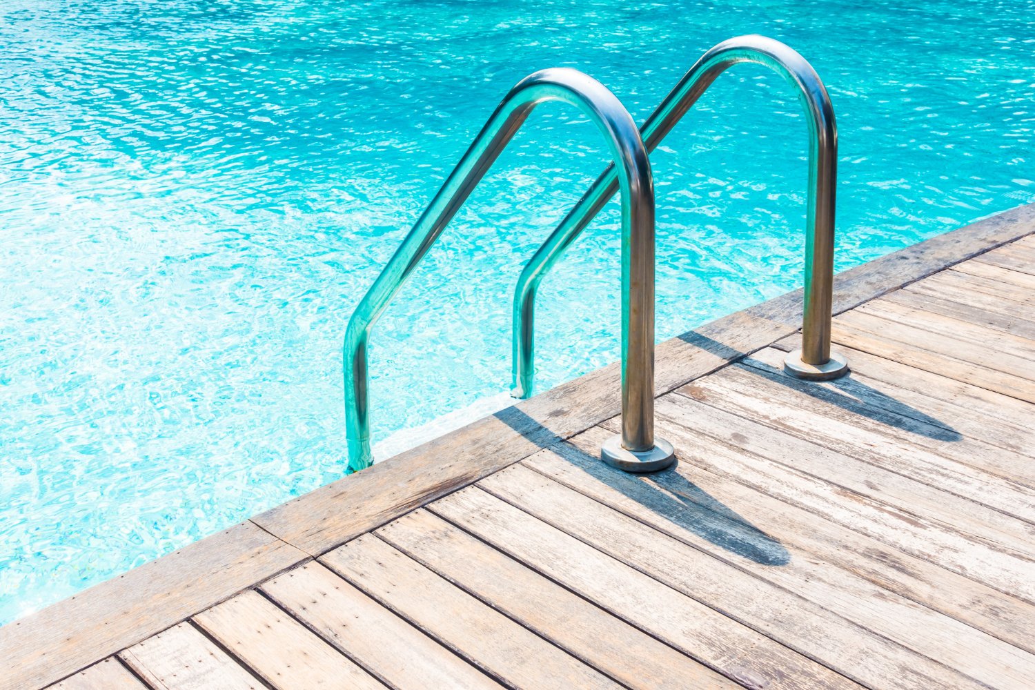 Why Dock Stairs with Handrails Matter A Guide to Safe and Durable Aluminum Stair Options