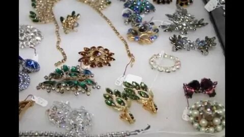Chicago Jewelry Trends: What’s Hot This Season
