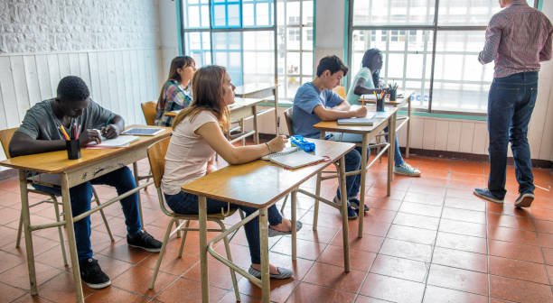 How Chemistry Tutors Prepare Students for Practical Exams in Singapore