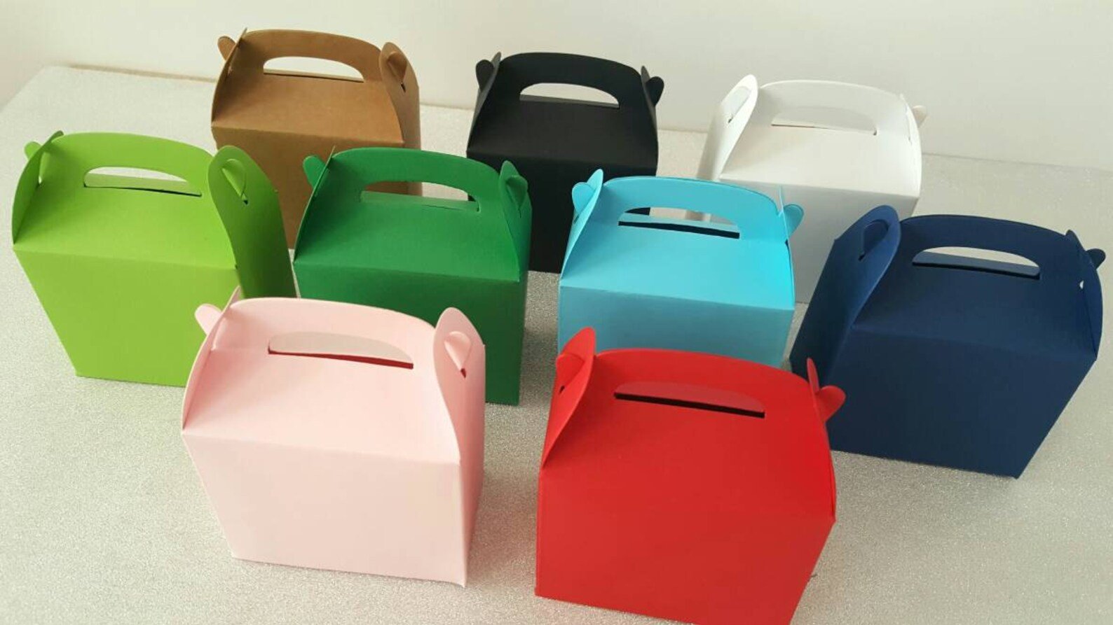 How Gable Boxes Elevate Customer Experience and Sales
