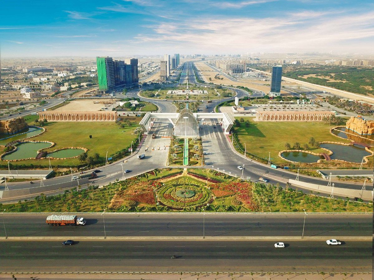 How Location Impacts the Long-Term Value of Your Land