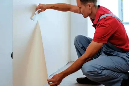 Expert Advice on Hiring Wallpaper Fixing Services in Dubai