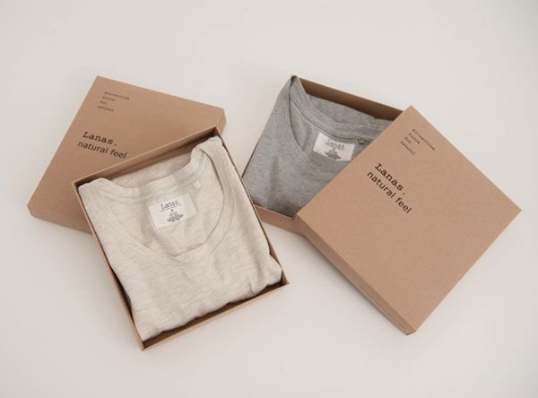 custom clothing packaging